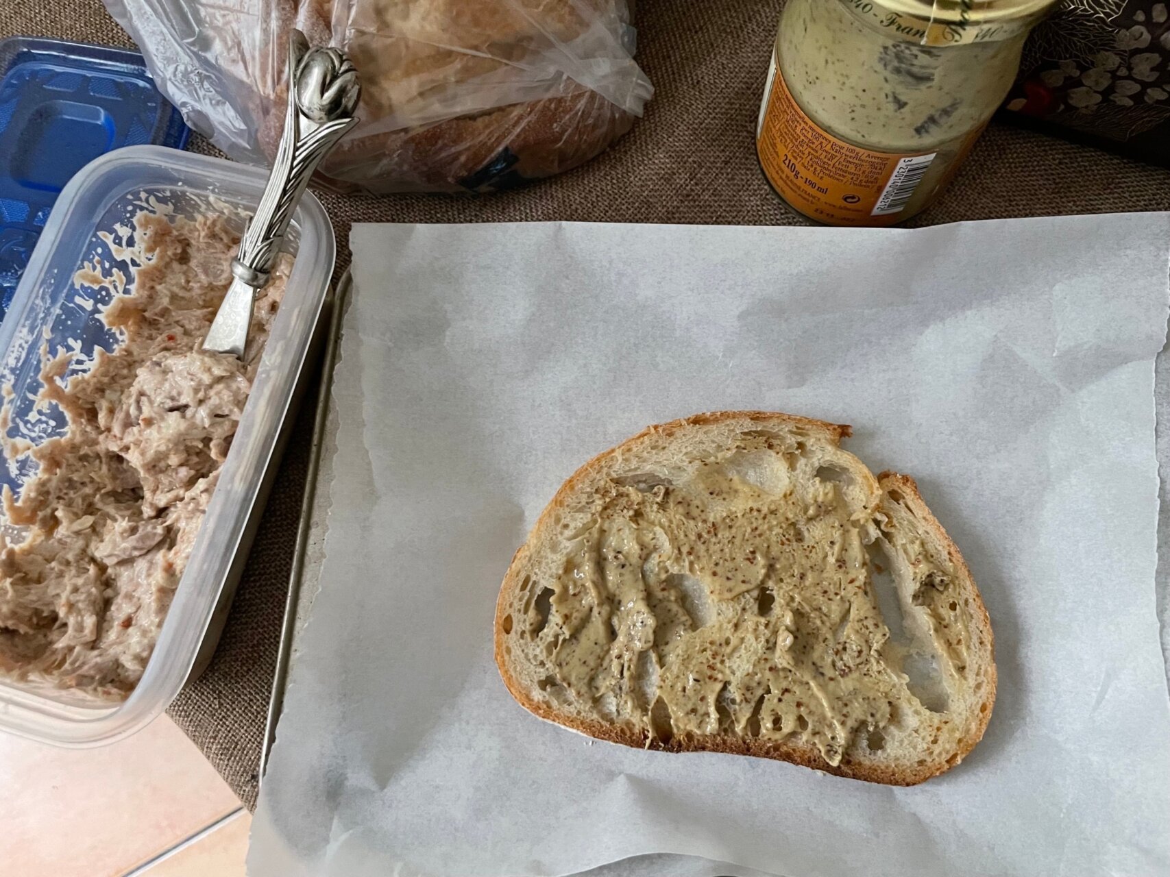 父ちゃんの普段着飯、「献立に困った時のピザトースト」