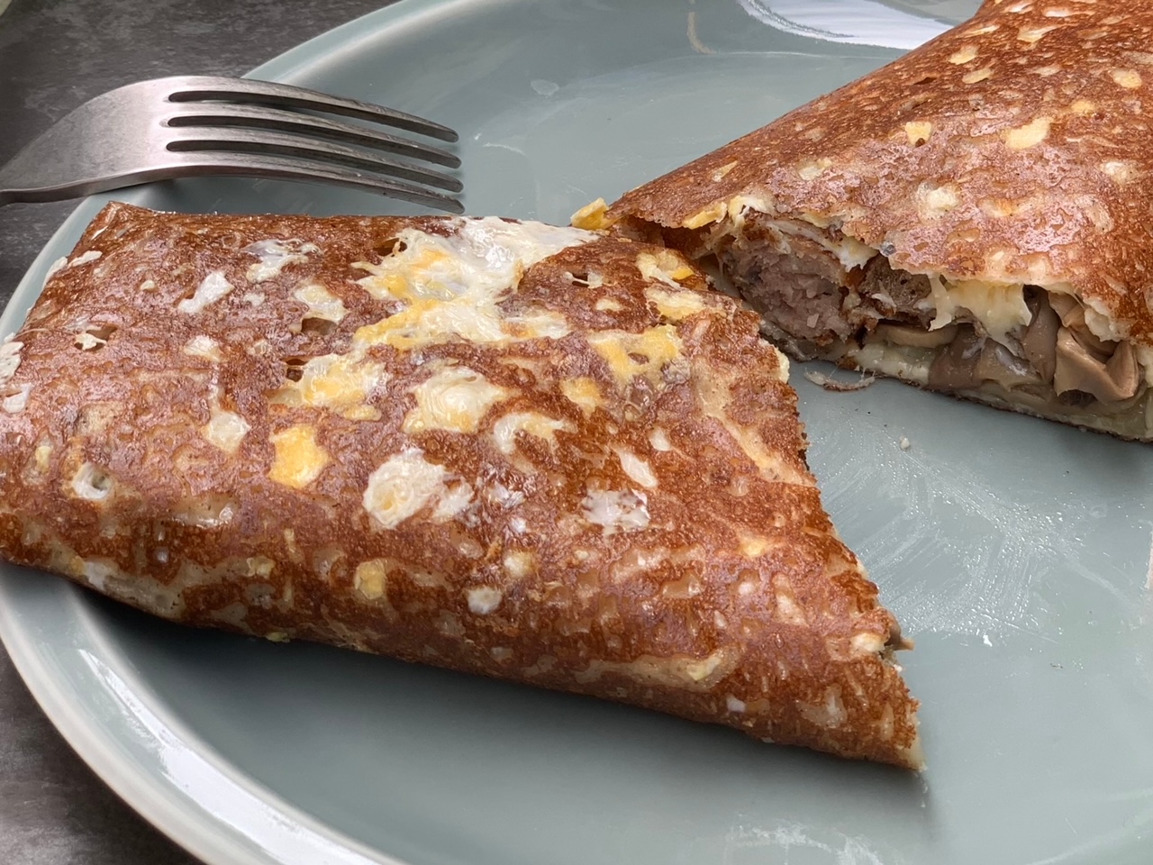 パリごはん「どうしてもガレットを食べたくなるのだ、クレープじゃなくて」