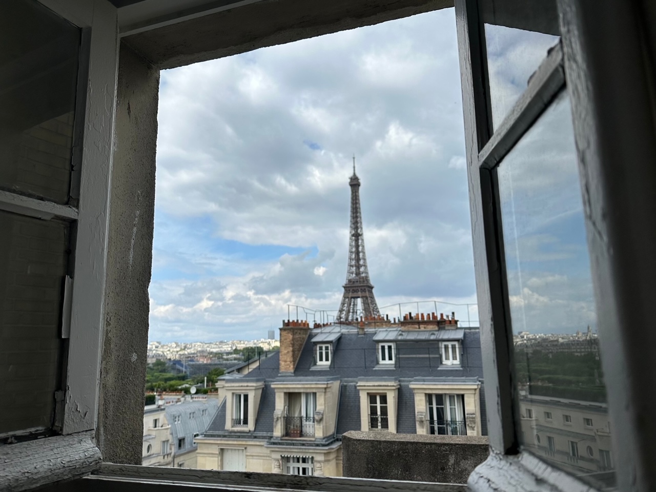 滞仏日記「今度は父ちゃんの絵が博物館に展示、公開された。７月２２日まで、らしい」