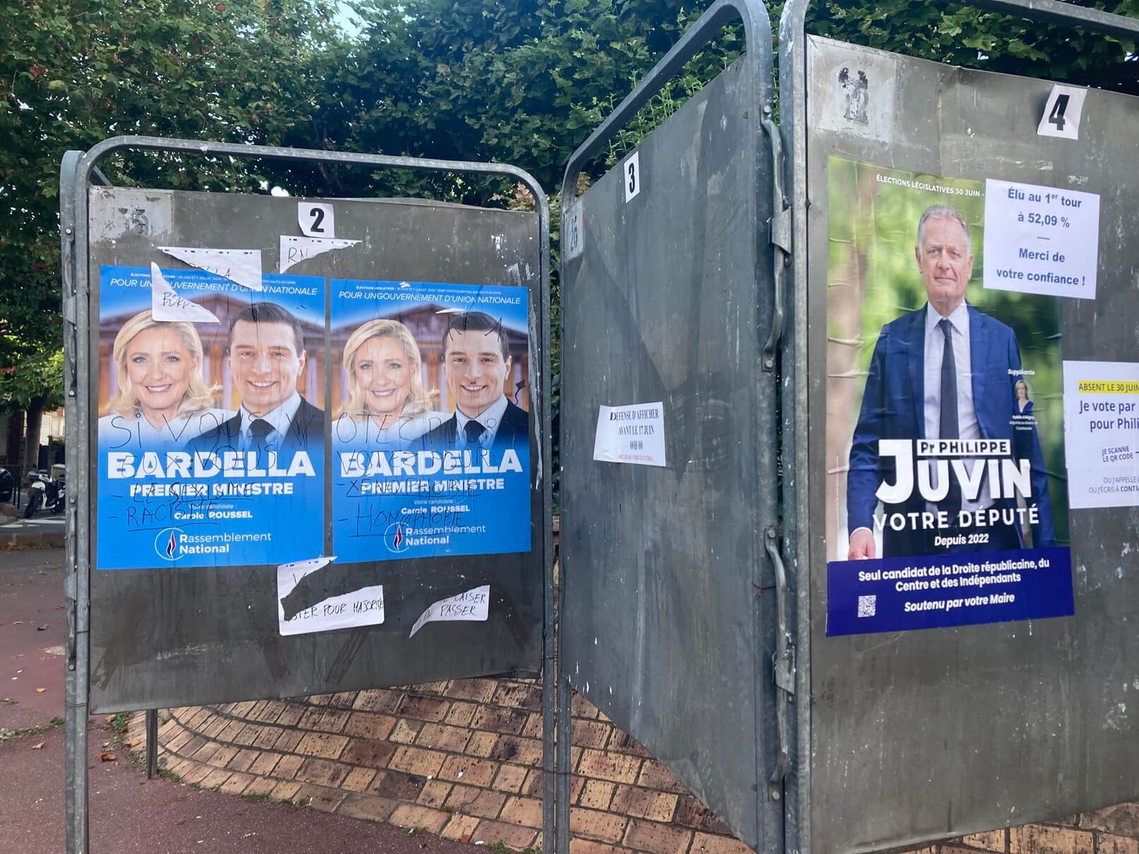 パリ最新情報「フランス国民議会選挙、左派・与党候補者の撤退が事態をどう揺るがしたか」