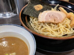 滞日日記「半年消えないおできがあって、心配になり、検査に行った、そういう年頃だからね」