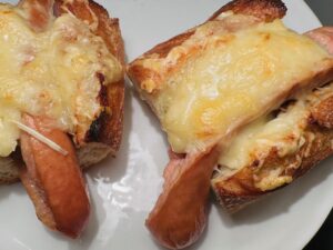 仏飯日記「一味違う、さすがじゃ、フランスのホットドッグを作ってみた！！！」