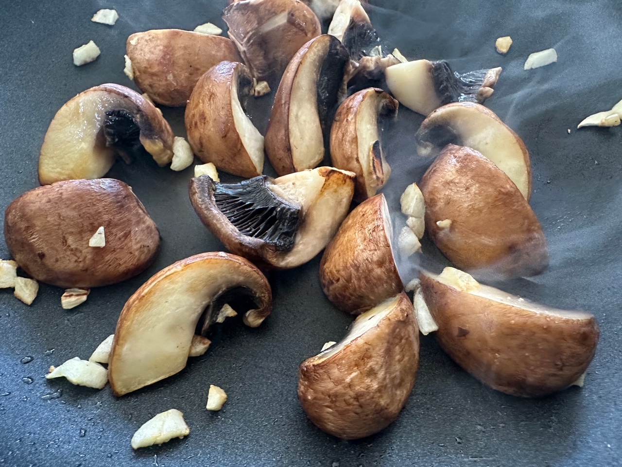 普段着の料理、ふわふわオムレツ森の野菜焼きプレート！