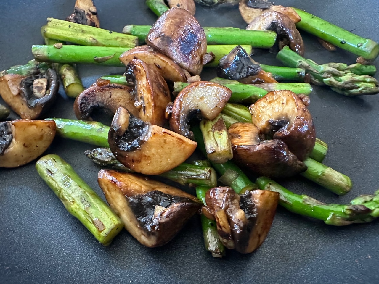 普段着の料理、ふわふわオムレツ森の野菜焼きプレート！