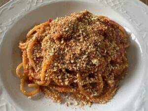 今日の献立：シチリア風パン粉のスパゲッティ！