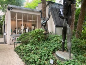 パリ・アート情報「パリの穴場ミュージアム、『ザッキン美術館』へ。入場無料！」