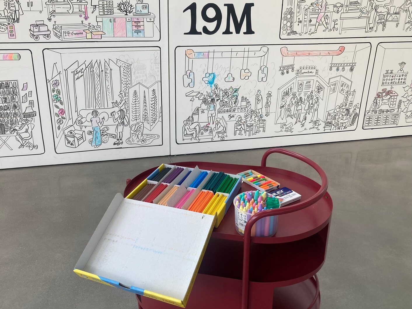 パリ・アート情報「シャネル「Le 19M」へ。パリの新しいアート体験スポット！」