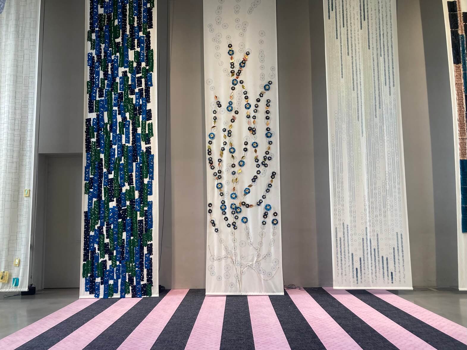 パリ・アート情報「シャネル「Le 19M」へ。パリの新しいアート体験スポット！」