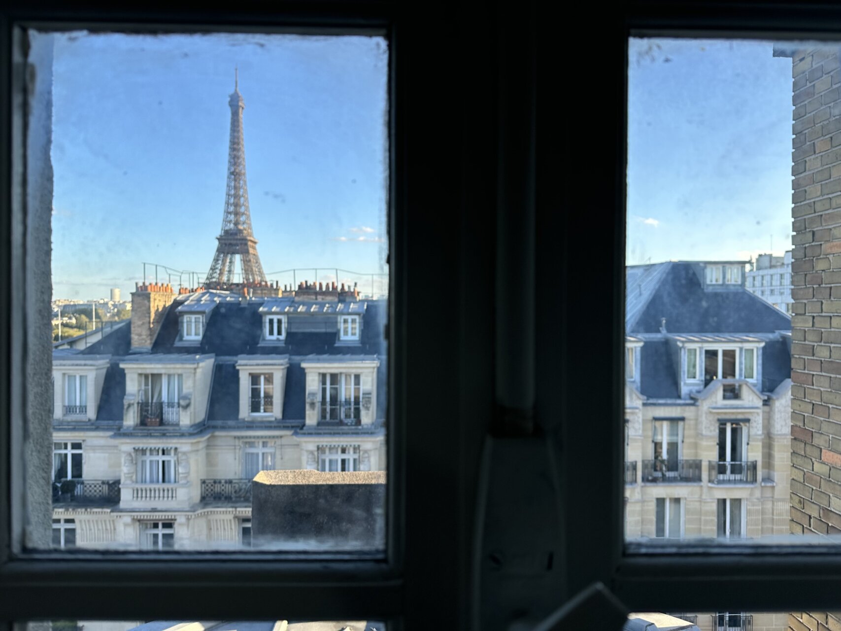 夏の個展迫る。辻画人、「Le Visiteur」展を語る。