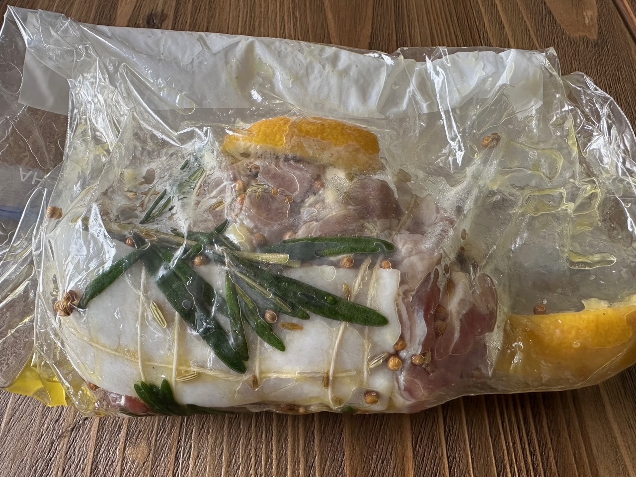 今日の献立、森の生活が面白い、子羊肉のロティ！