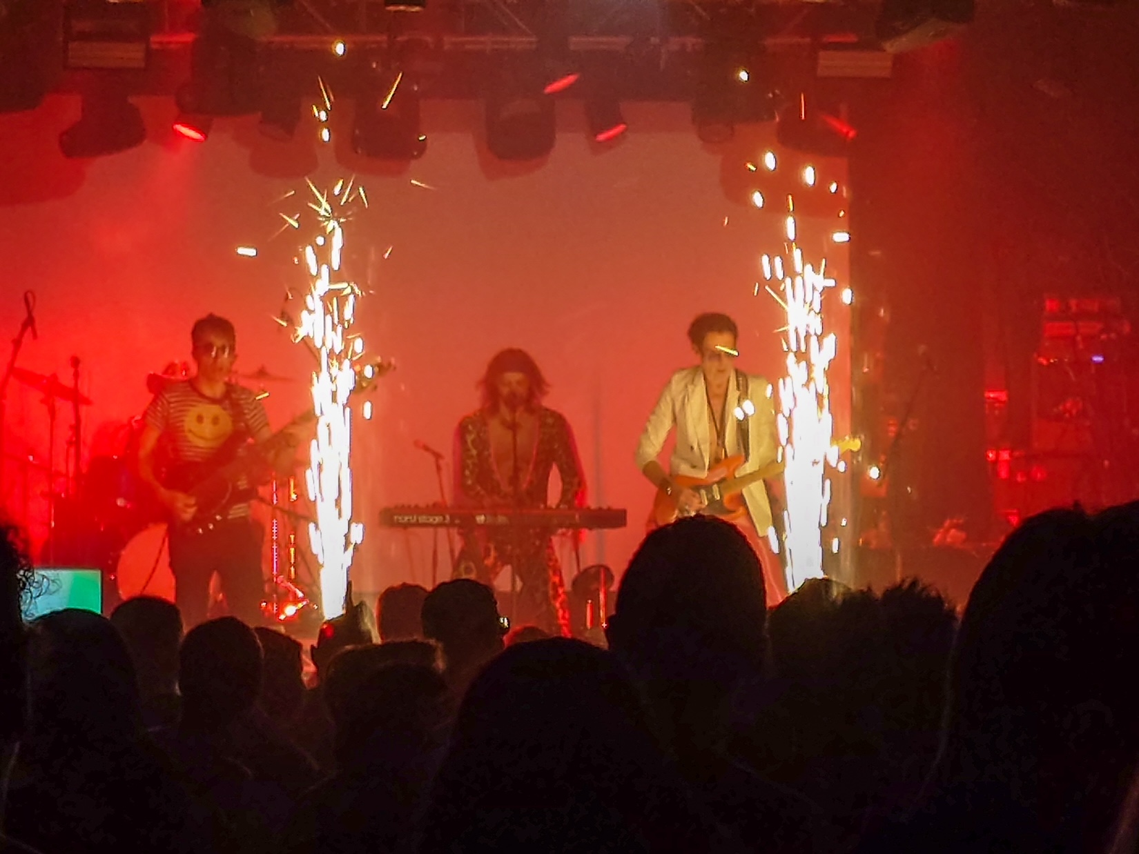 London Music Life 「ひとりで行ったら1000人と歌っていた—UK流カラオケの夜」
