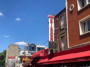 パリ・アート情報「パリの蚤の市、誕生から100周年！写真でめぐる“回顧展”がスタート」