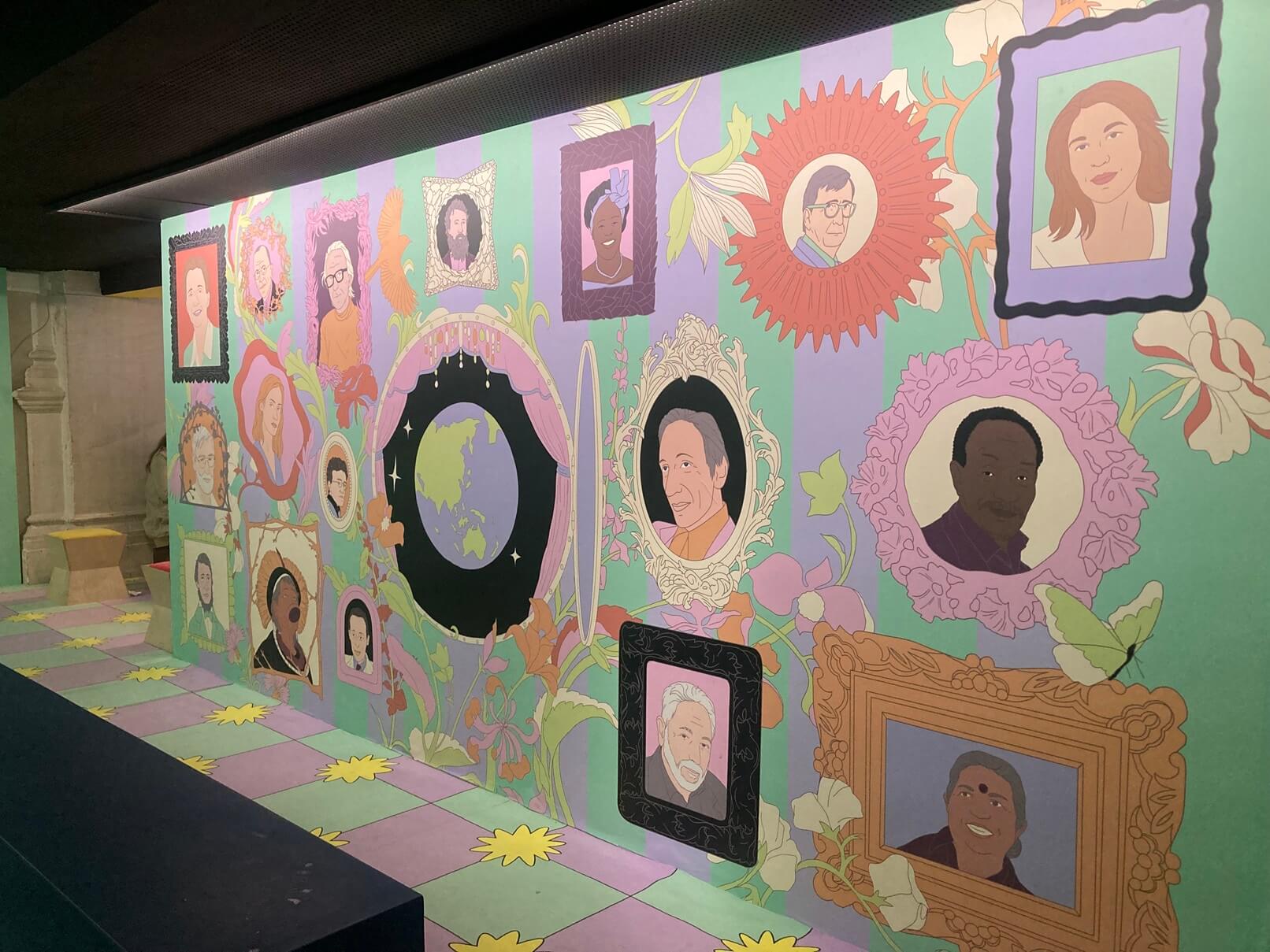 パリ・アート情報「パリ市庁舎もアートギャラリーに。未来を描く環境アート展、開催中」