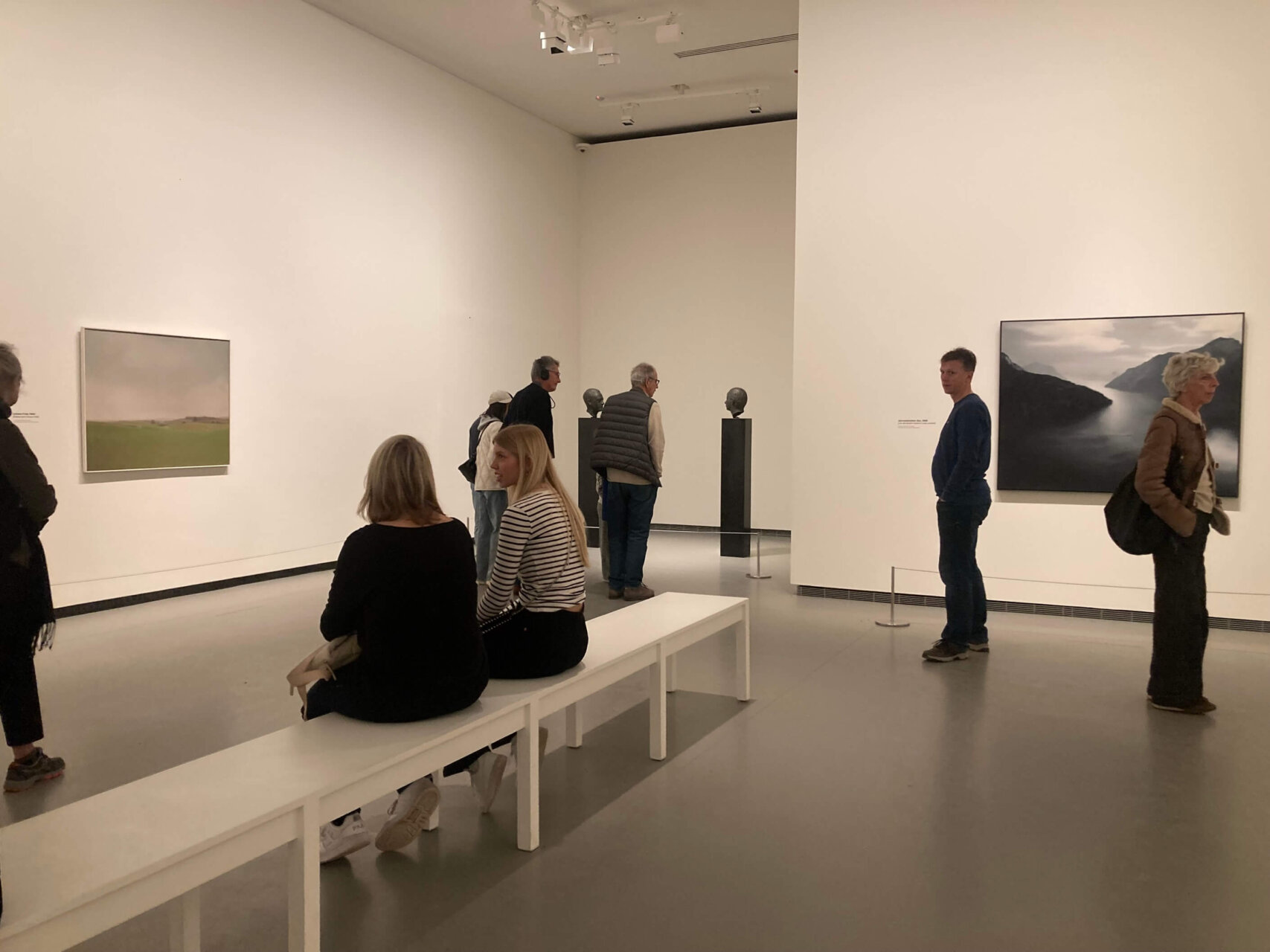 パリ・アート情報「フォンダシオン・ルイ・ヴィトンで現代アート巨匠の大回顧展がスタート」