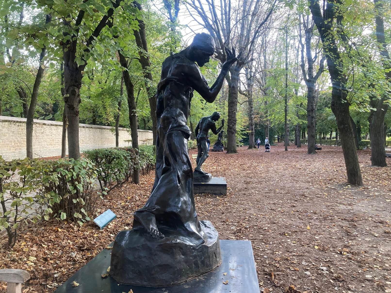 パリ・アート情報「ロダンの世界に出会う、彫刻と庭園が素晴らしい『ロダン美術館』」