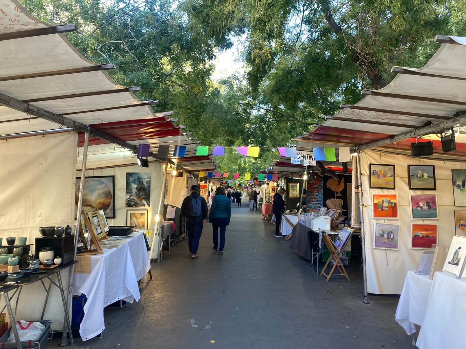 パリ・アート情報「パリ・モンパルナス“芸術のマルシェ”で見つける、日曜日のとっておき」