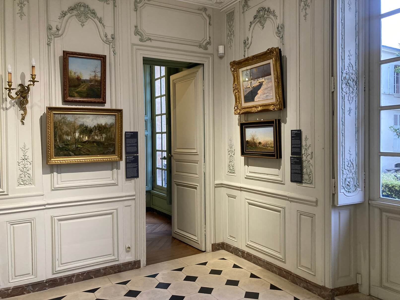 パリ・アート情報「ヴェルサイユ宮殿と一緒に訪れたいアートスポット、ランビネ美術館」