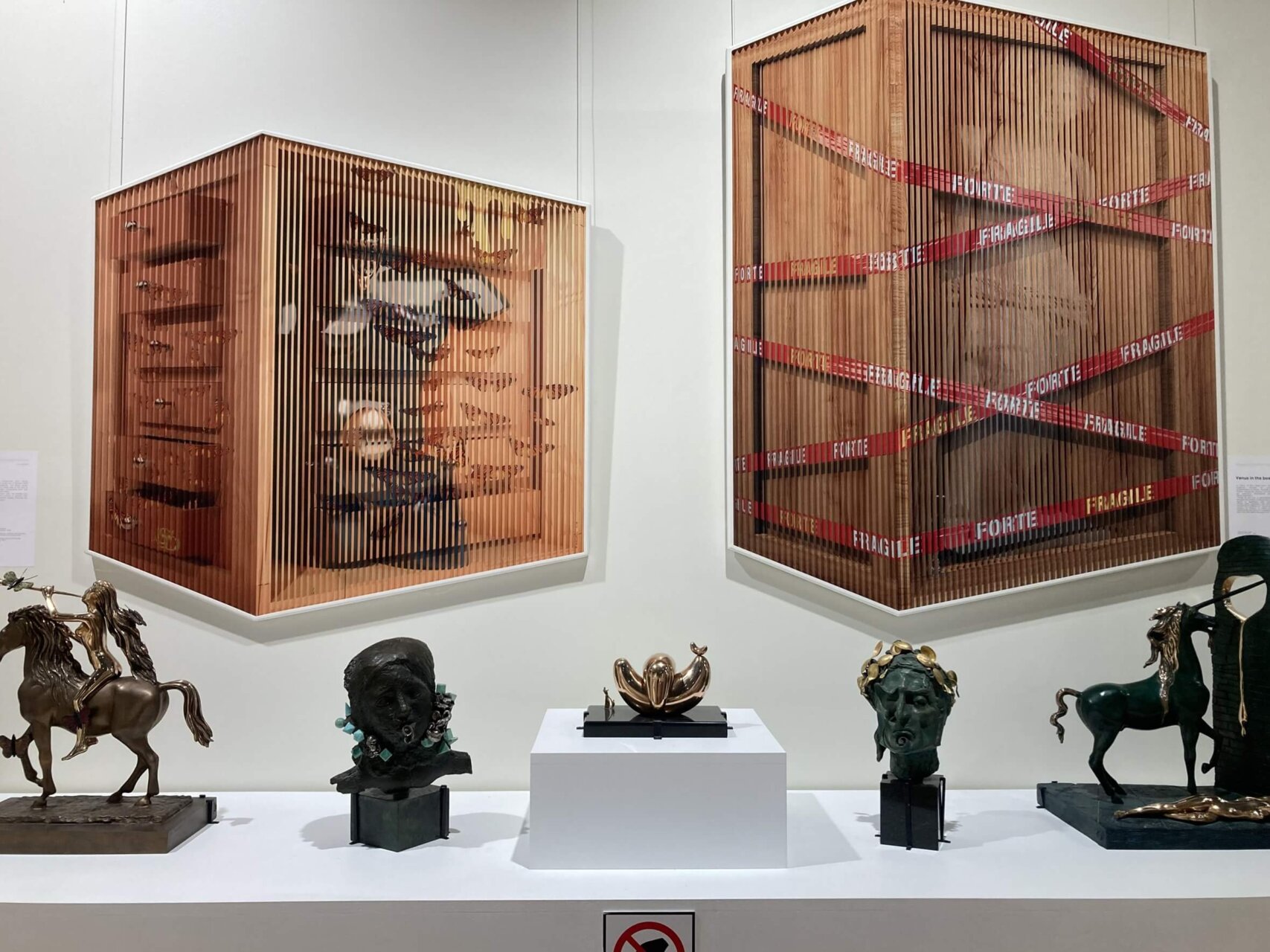 パリ・アート情報「パリの『ダリ美術館』、ダリ作品と現代アートのコラボ展開催中」