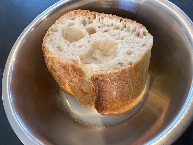 今日の献立、香ばしい焼きシューファルシ。