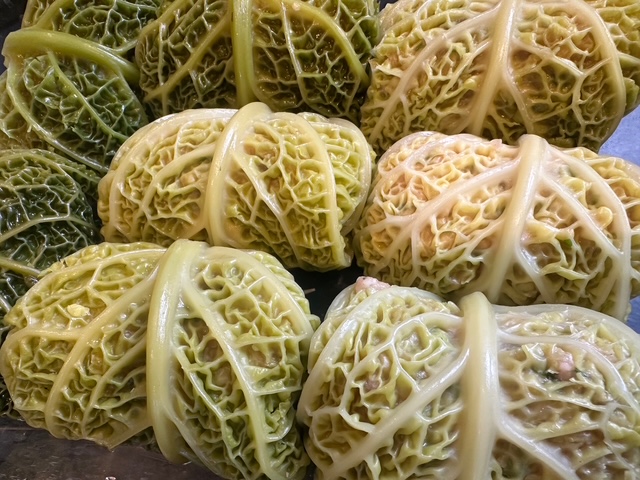 今日の献立、香ばしい焼きシューファルシ。