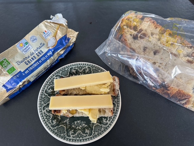 フランス田舎暮らし日記、飲みながら働く週末