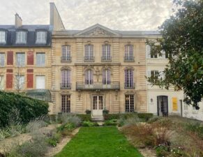 パリ・アート情報「ヴェルサイユ宮殿と一緒に訪れたいアートスポット、ランビネ美術館」