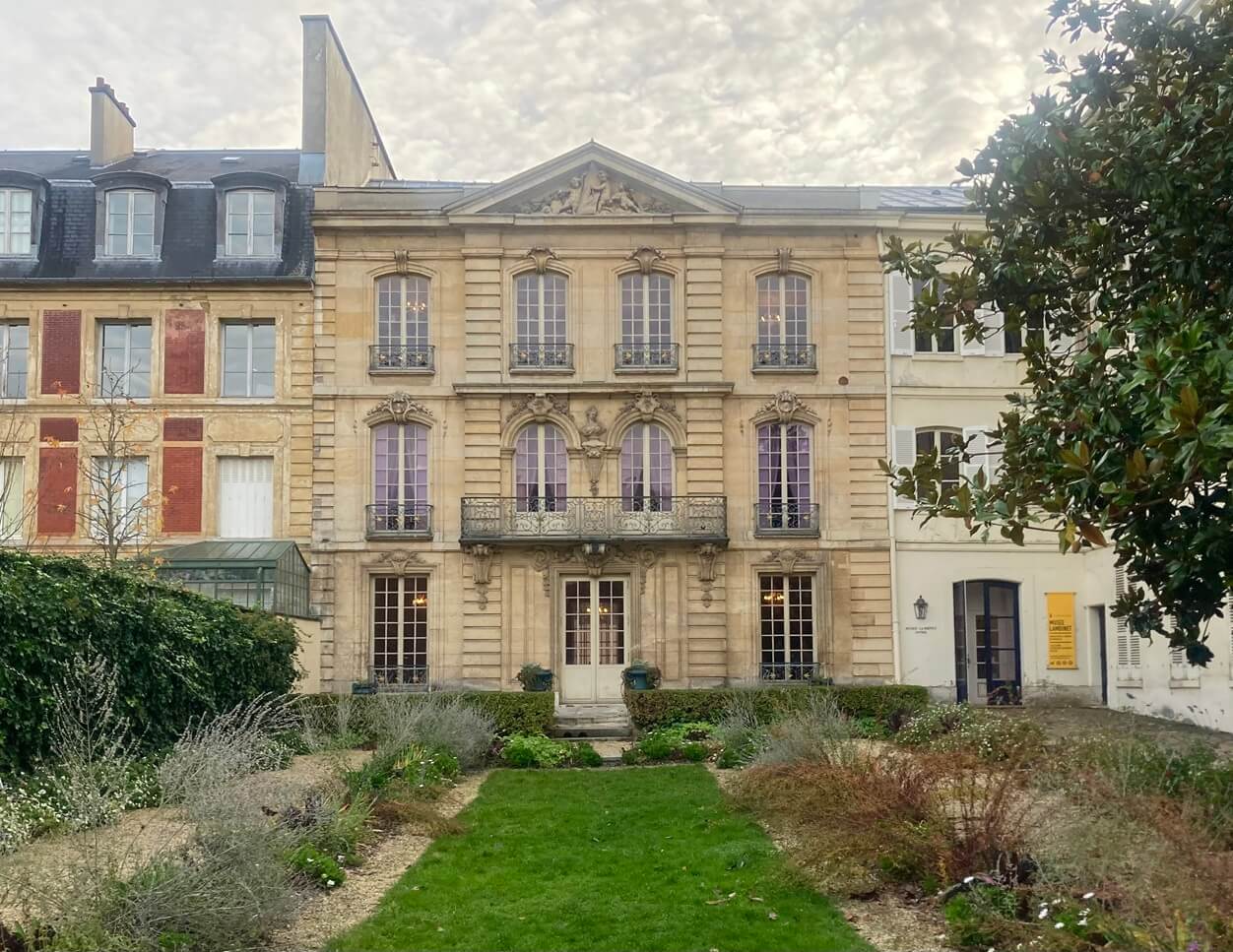 パリ・アート情報「ヴェルサイユ宮殿と一緒に訪れたいアートスポット、ランビネ美術館」