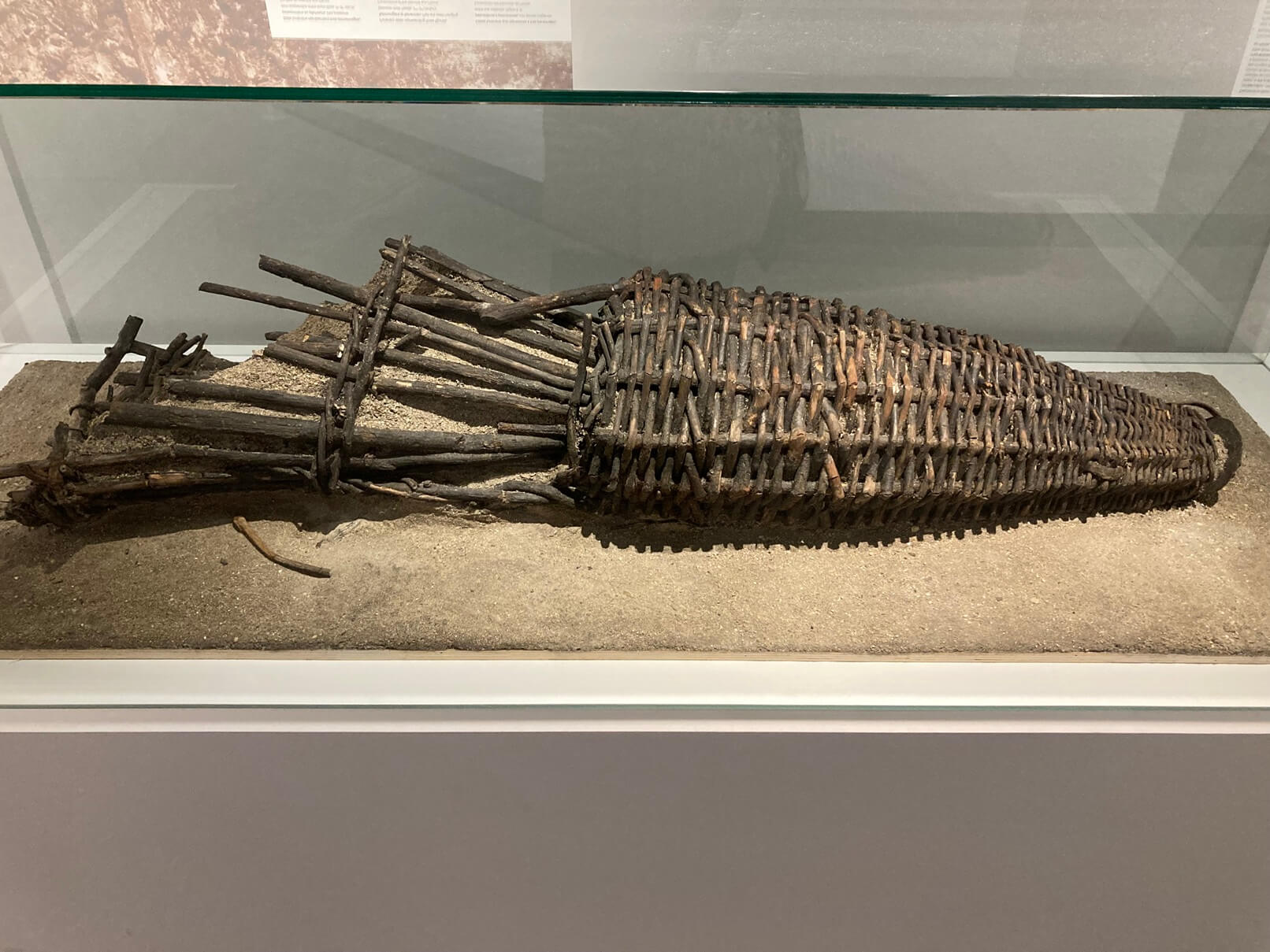 パリ・アート情報「ノートルダムの足元に眠る、２千年前のパリへ。『シテ島考古学博物館』」