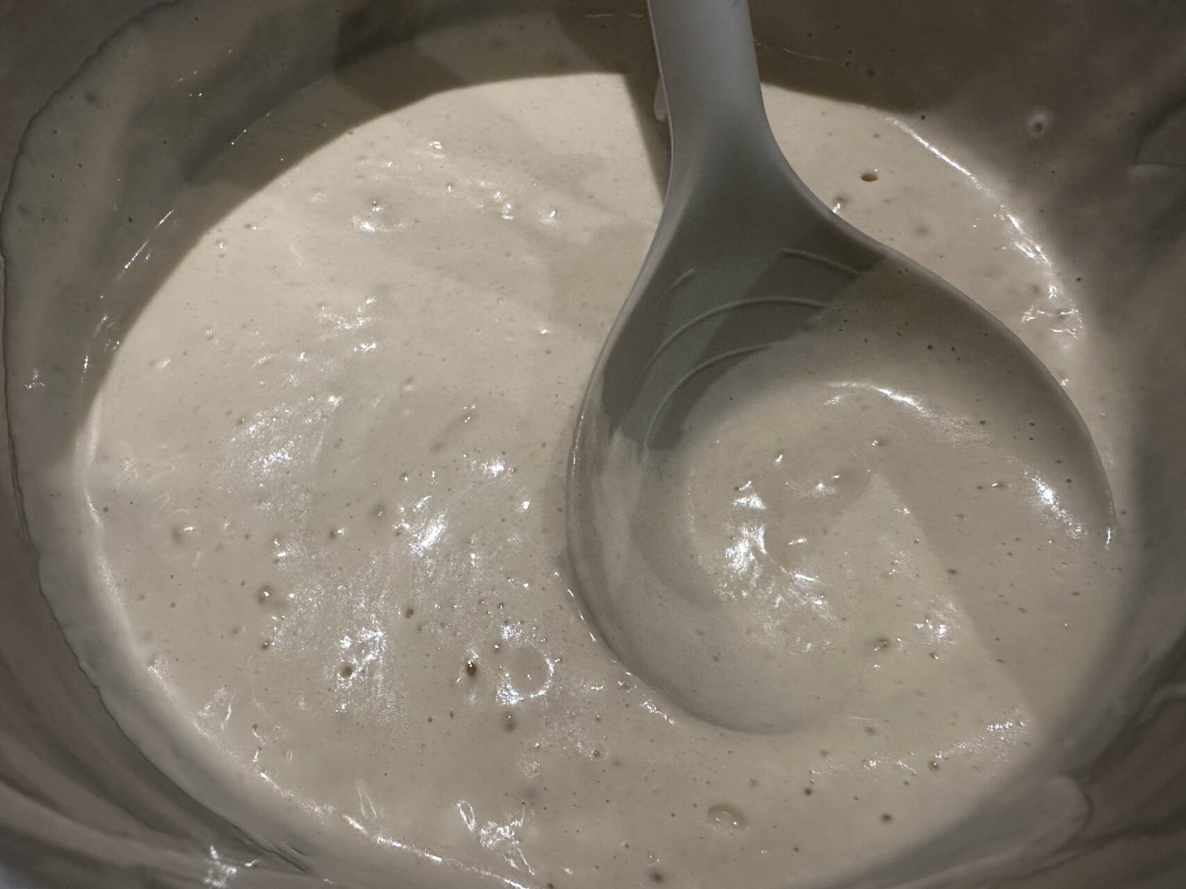 今日の献立、スモークサーモン載せブリニ