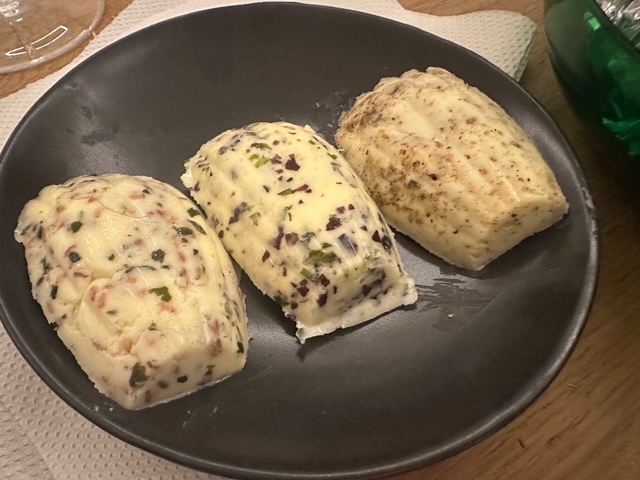 フランス田舎暮らし日記、チャールズの50歳の誕生日に。