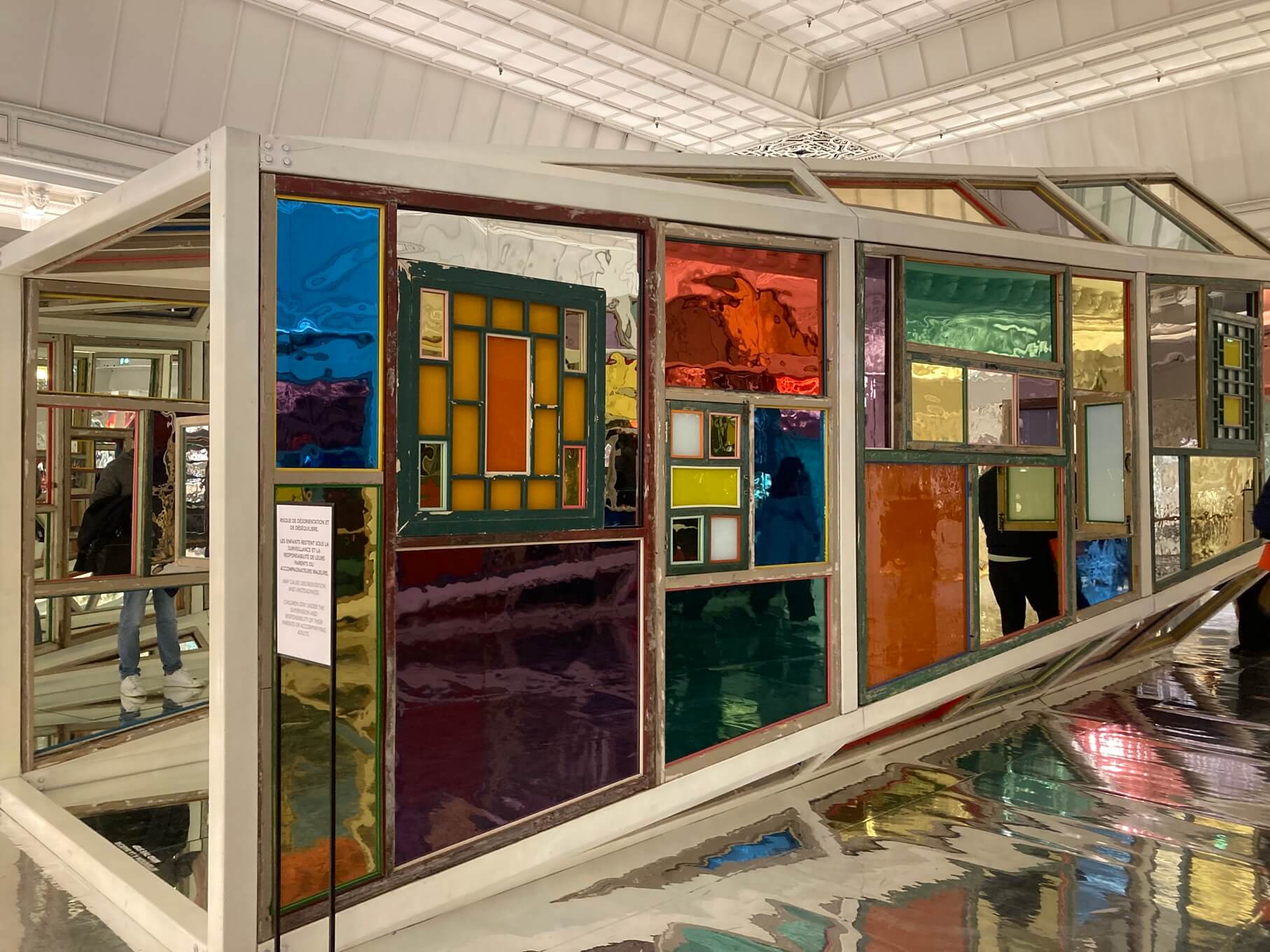 パリ・アート情報「パリの１月恒例アートイベント、スタート！ル・ボンマルシェ「Mois du Blanc」」