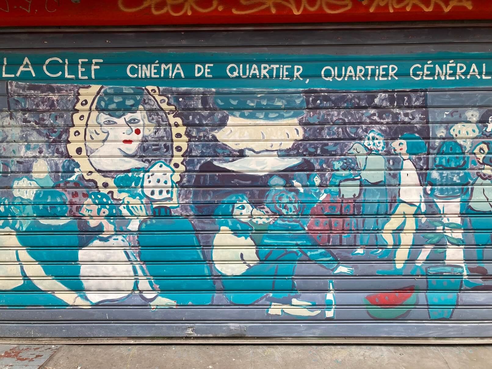 パリ・アート情報「今も残るパリのミニシアター、配信の時代に映画館へ」