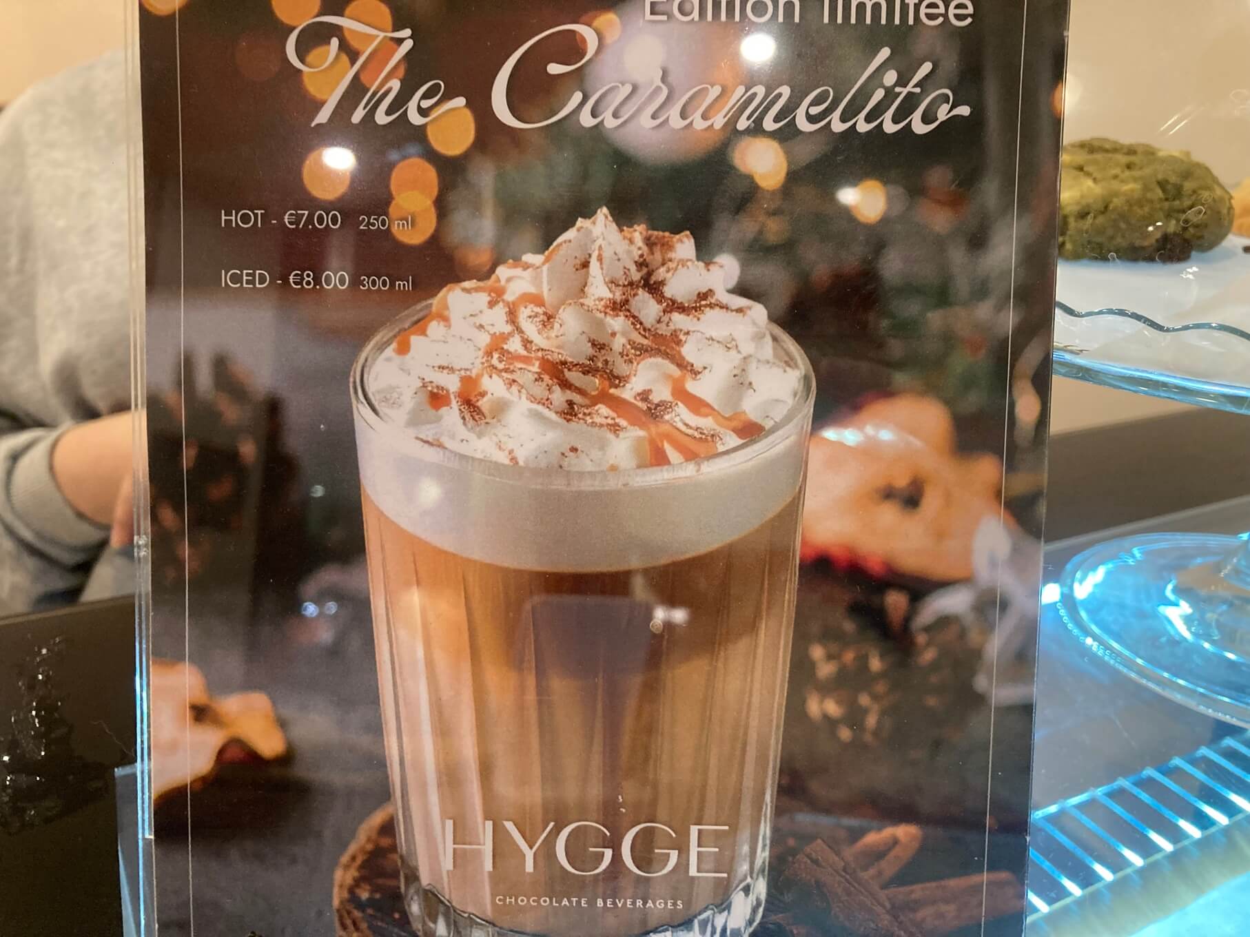 パリ・アート情報「冬に飲みたい。パリのショコラショー事情2026」