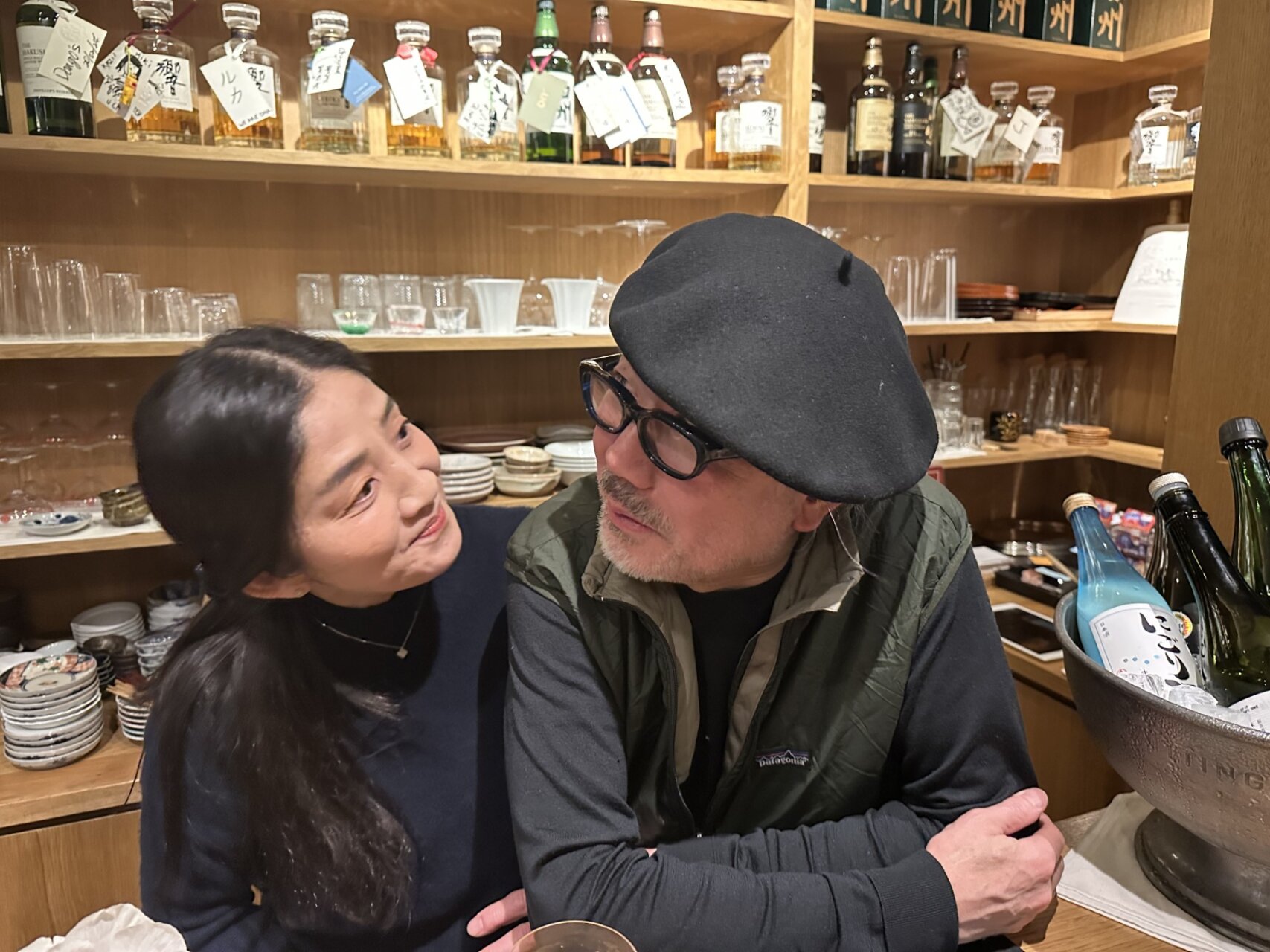 日動画廊パリでのグループ展好調なスタート！