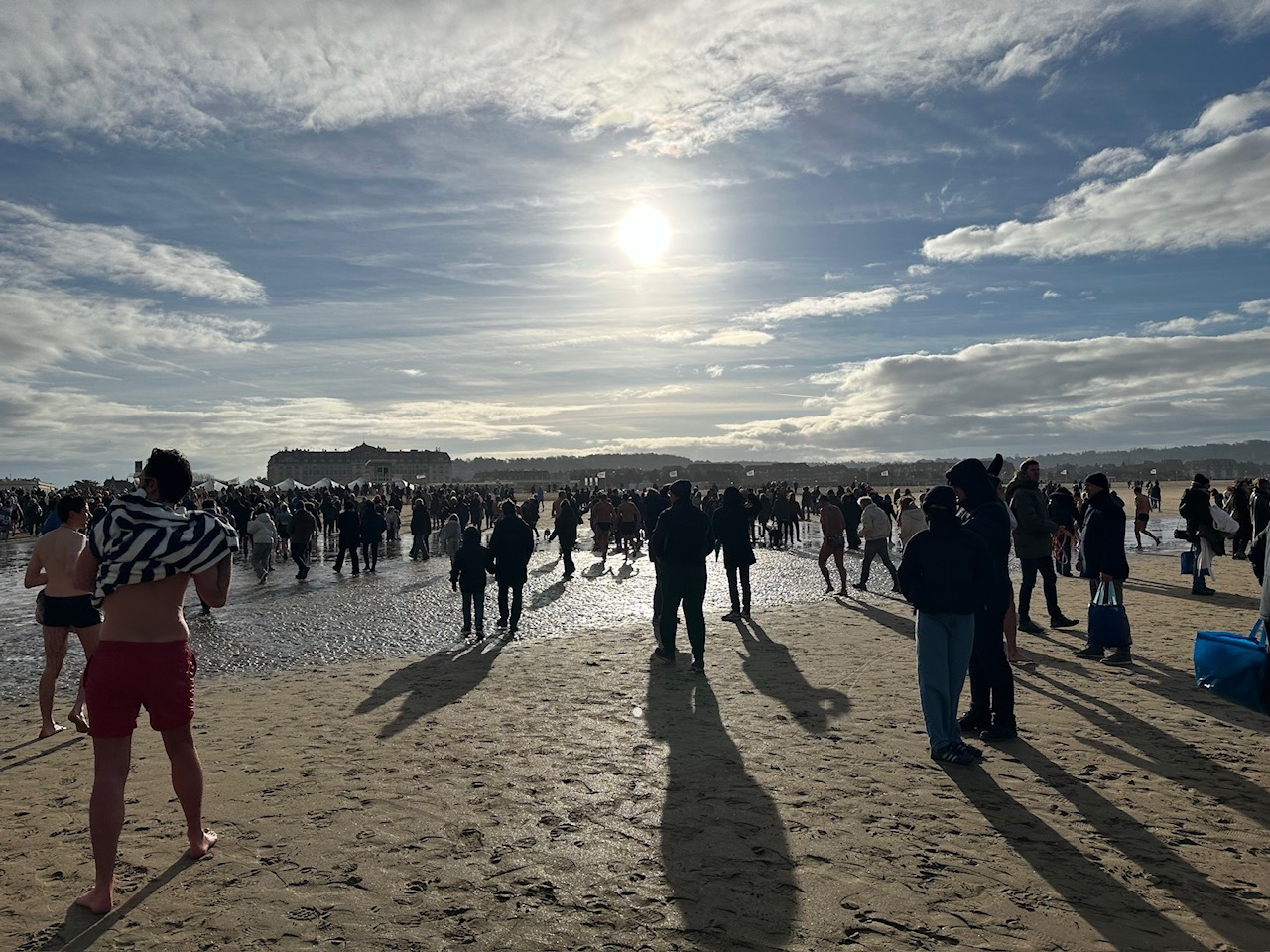 三四郎とチャールズから新春のご挨拶です!