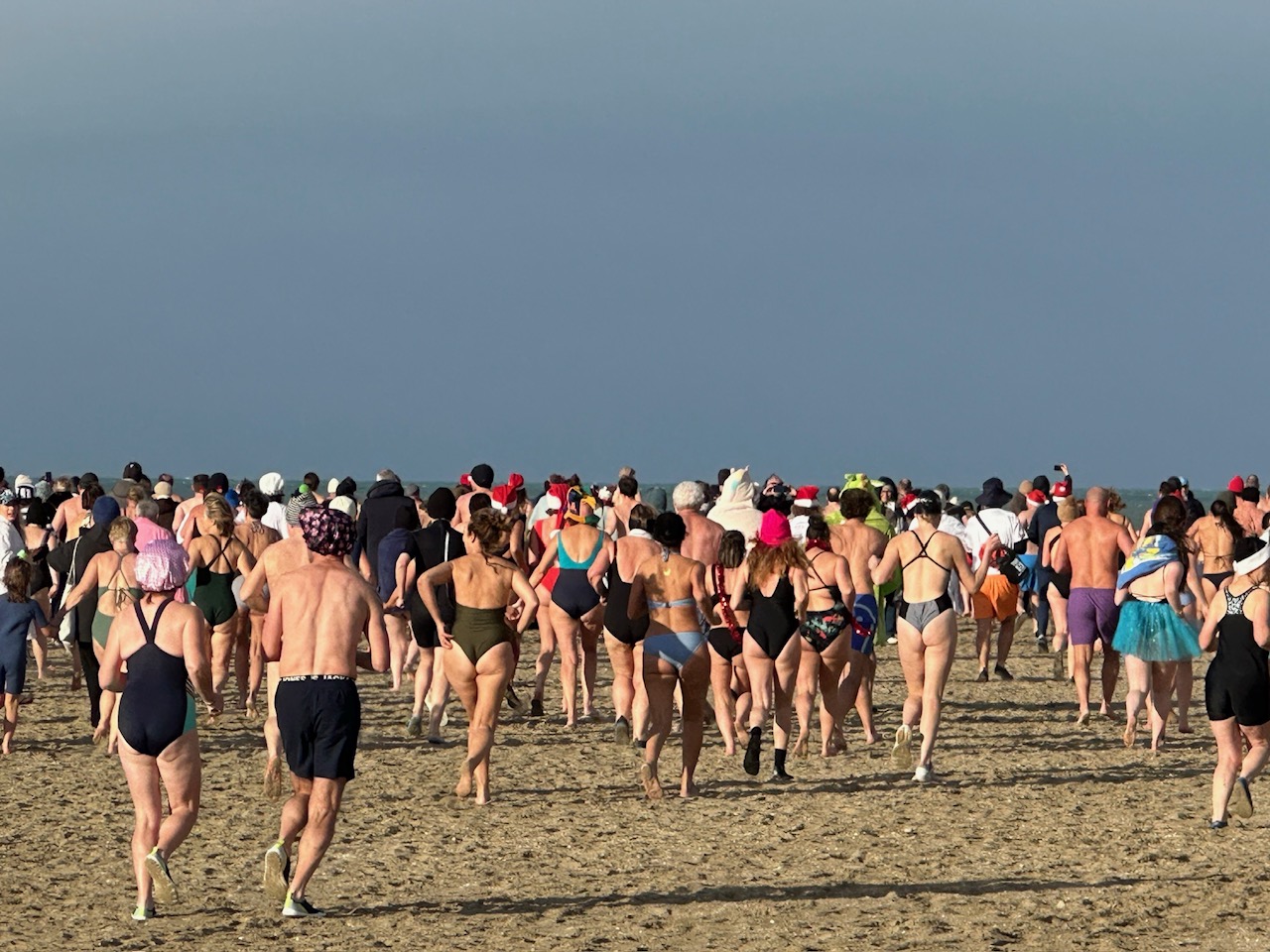 三四郎とチャールズから新春のご挨拶です!