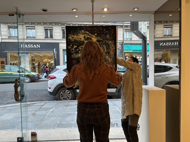 日動画廊パリに作品を搬入したよ！