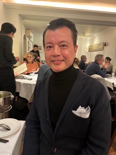 パリのど真ん中、えびすという名前の台湾料理店