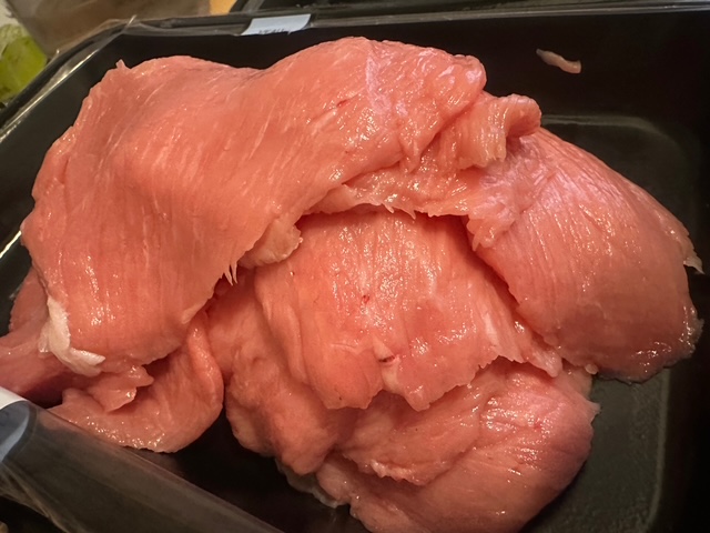 毎日が勝負飯、サルティンボッカ