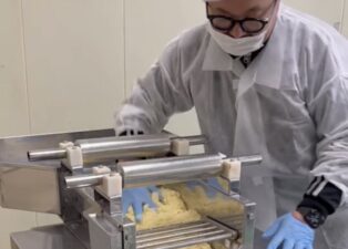 なぜか、ラーメン開発をやめない父ちゃん