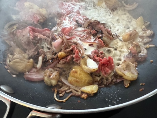 毎日が勝負飯、「栗と牛牛切り肉のパスタ」