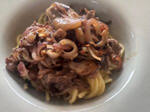 毎日が勝負飯、「栗と牛牛切り肉のパスタ」