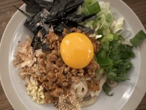 毎日が勝負飯、「アートな混ぜ麺」
