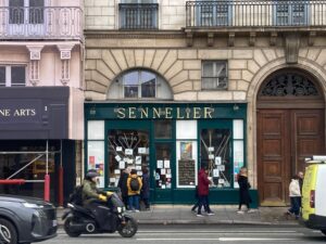 パリ・アート情報「アートを支える存在、パリの老舗画材店」