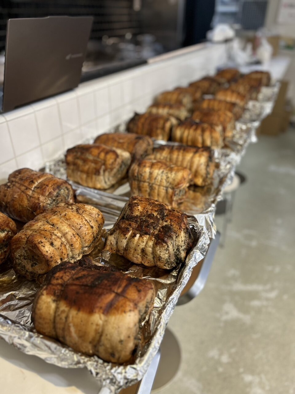 ついに、ポルケッタの制作始まる!