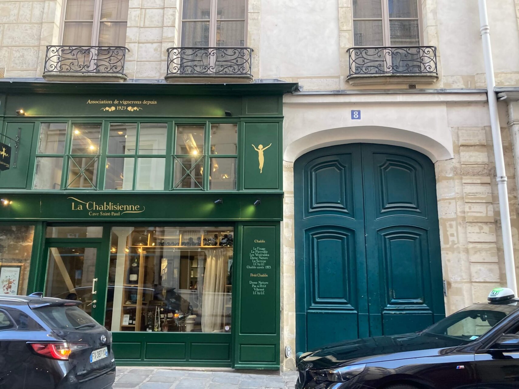 パリ・カルチャー情報「パリの街を染める“あの緑”はどこから? 不思議な色の正体」