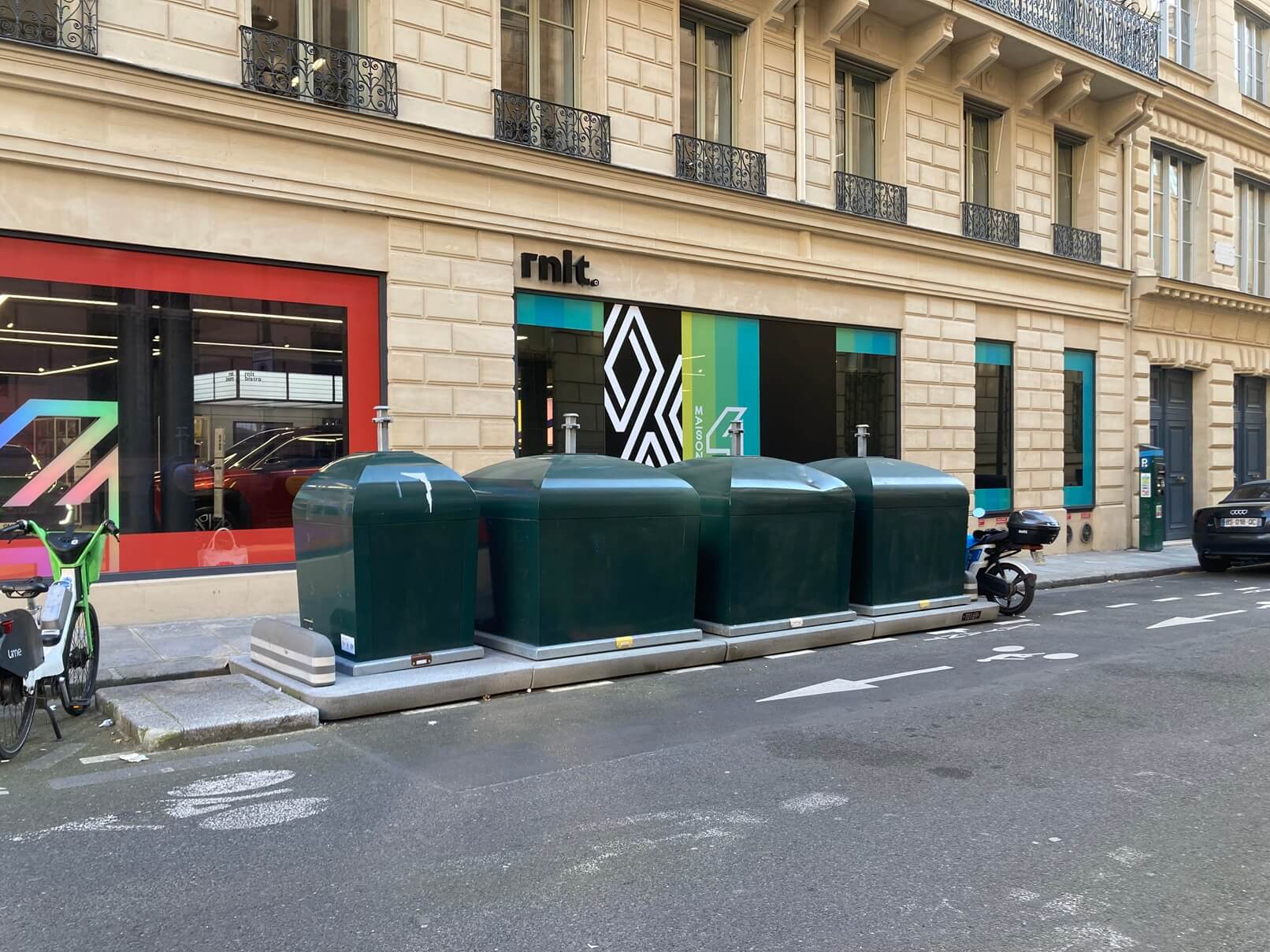 パリ・カルチャー情報「パリの街を染める“あの緑”はどこから? 不思議な色の正体」