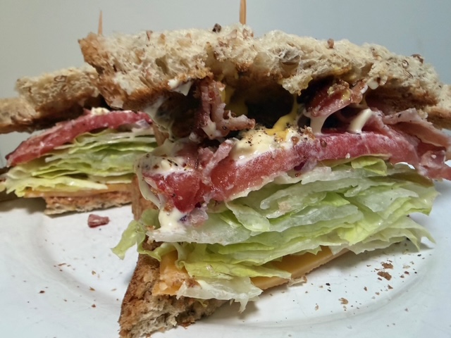 毎日が勝負飯、「木曜館のBLT」