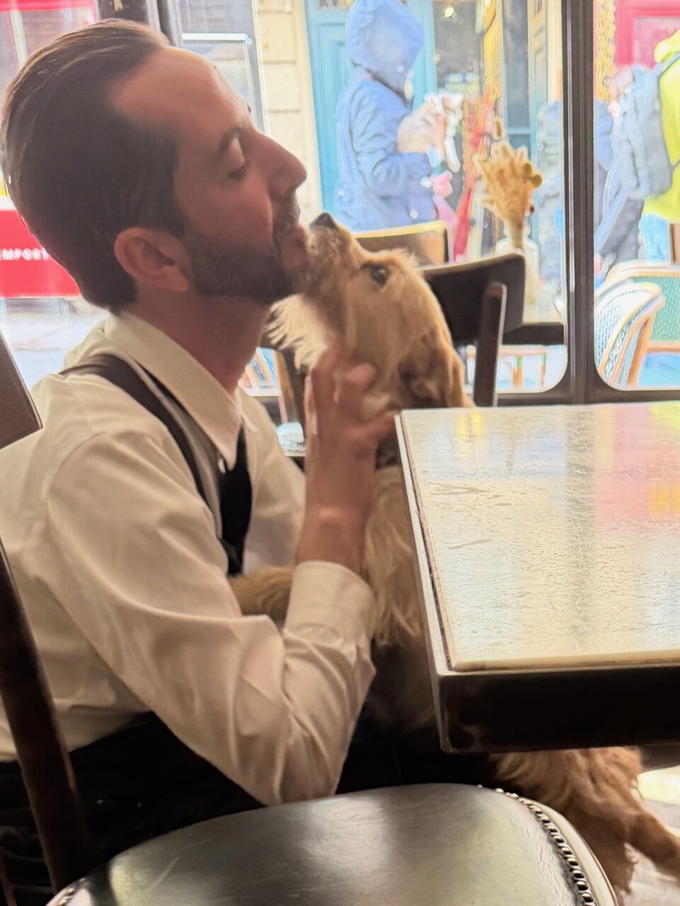 辻村相談窓口、「なぜフランスなんですか?」