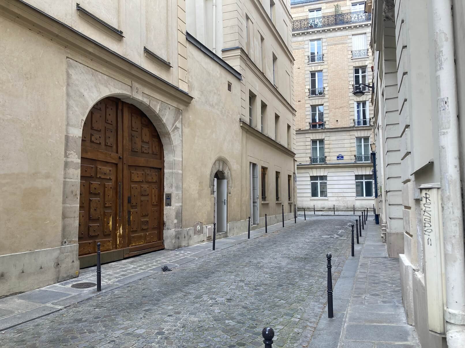 パリ・カルチャー情報「パリの大きな扉、“ポルト・コシェール”」